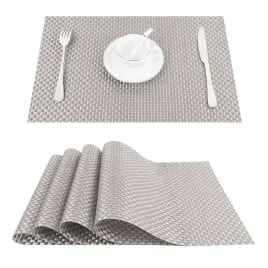 bezowa-podkladka-kuchenna-30x45-na-stol-romano