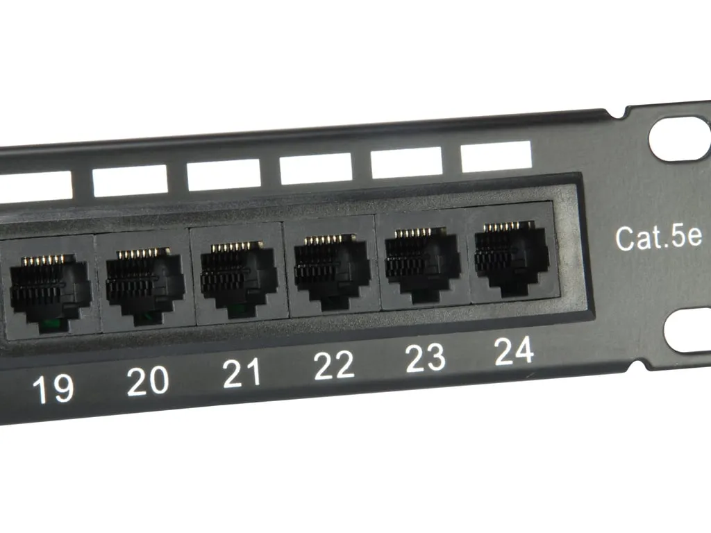 equip-235325-panel-krosowniczy-1u