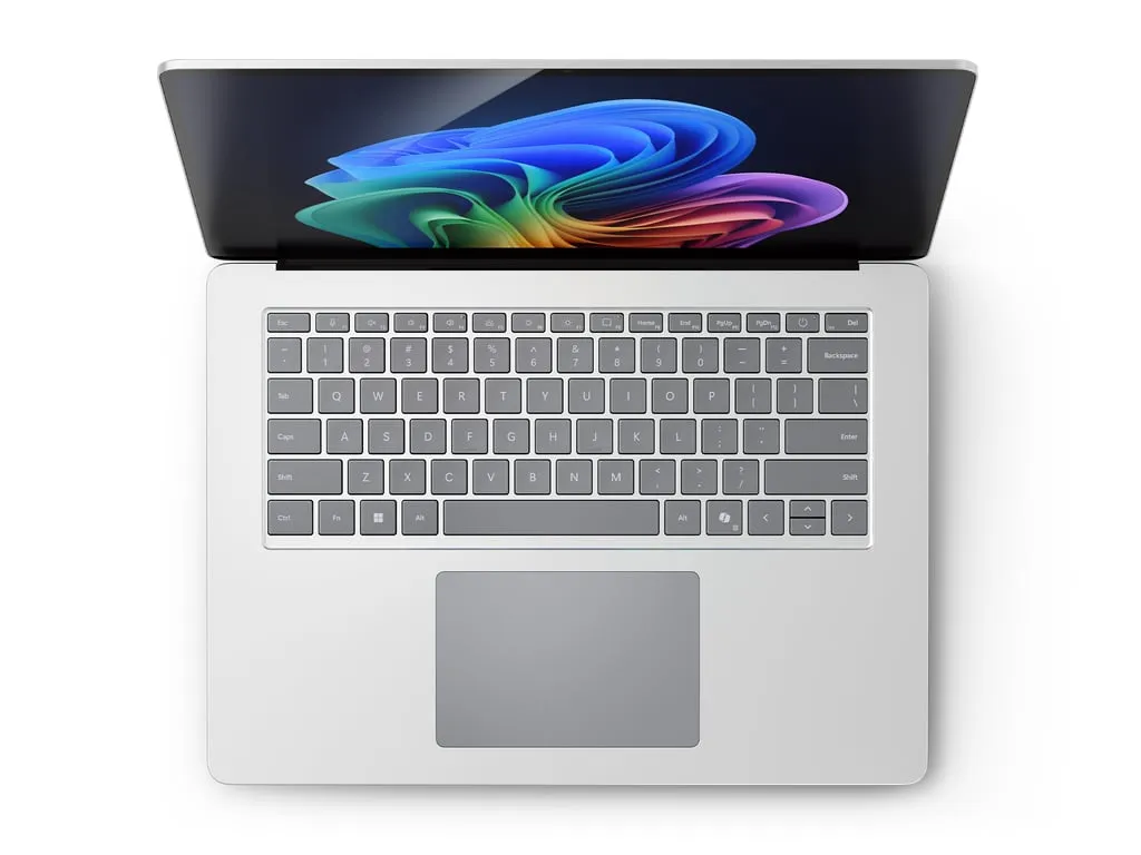 microsoft-surface-laptop-7-copilot-pc-qualcomm-snapdragon-x1e-80-100-38