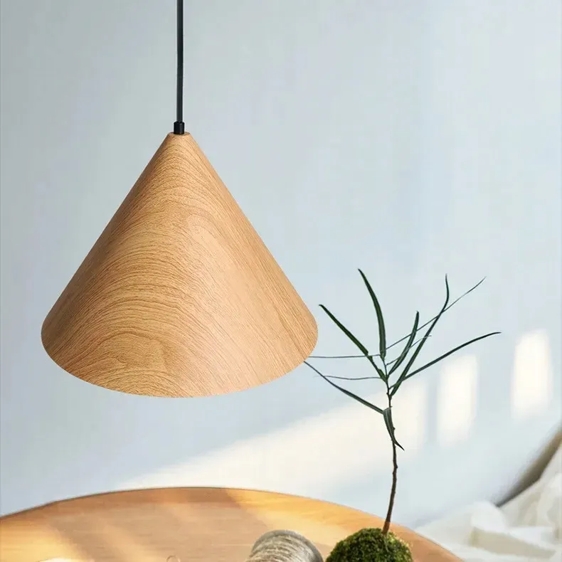 lampa-sufitowa-wiszaca-metalowa-imitacja-drewna-wood-stan-nowy