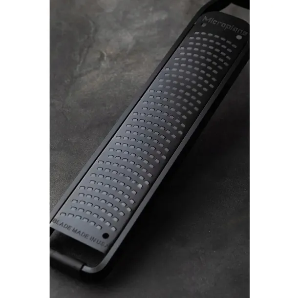 black-sheep-tarka-zester-marka-microplane