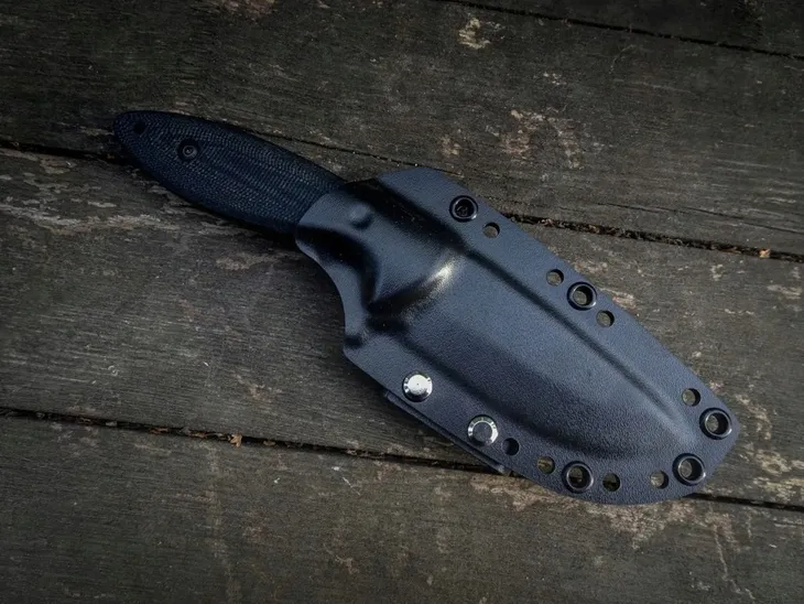 noz-lkw-bad-hunter-g10-stan-nowy
