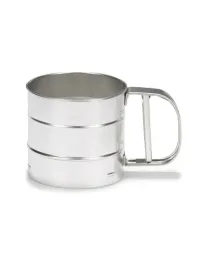 obrotowy-kubek-do-przesiewania-maki-250g-patisse