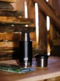 termos-esbit-sculptor-vacuum-flask-05-l-czarny-cechy-dodatkowe-korek-tradycyjny-miska-podwojne-scianki-powloka-antyposlizgowa