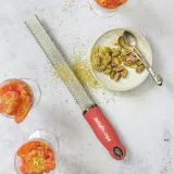 tarka-premium-zester-lipstick-pink-microplane-marka-microplane