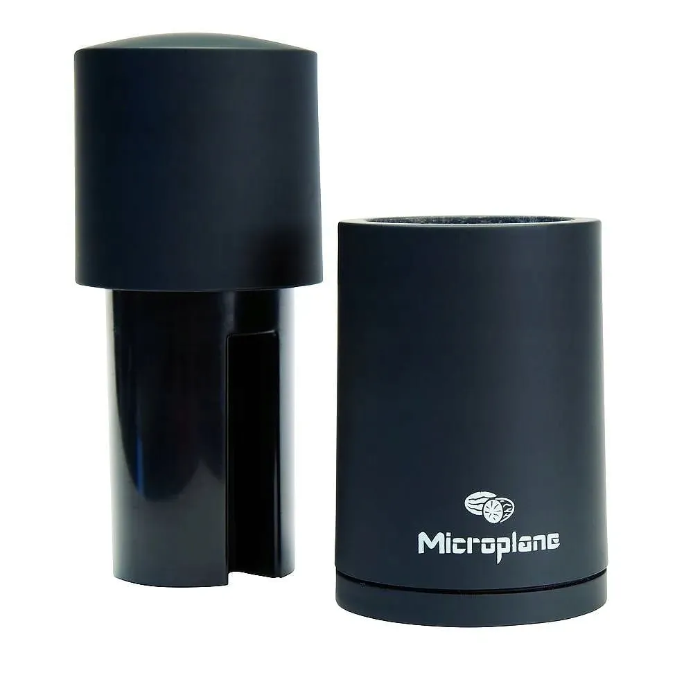 mlynek-do-galki-muszkatolowej-microplane