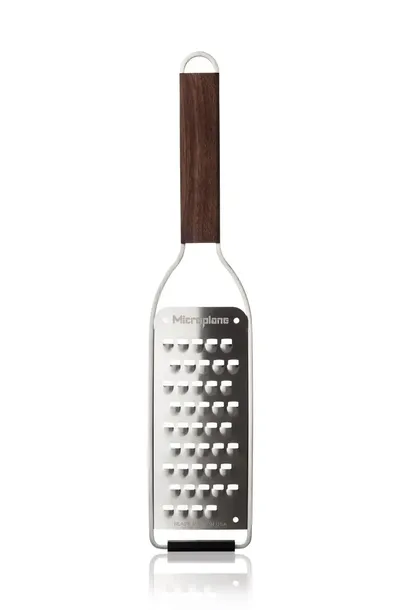 tarka-microplane-master-extra-coarse-stal-1810-drewno