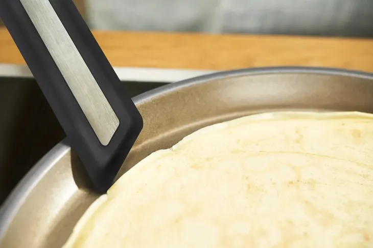 lopatka-z-silikonemem-rosle-waga-z-opakowaniem-0-15-kg