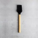 kitchenaid-pedzelek-silikonowy-22cm-classic-bamboo-marka-kitchenaid-stan-nowy