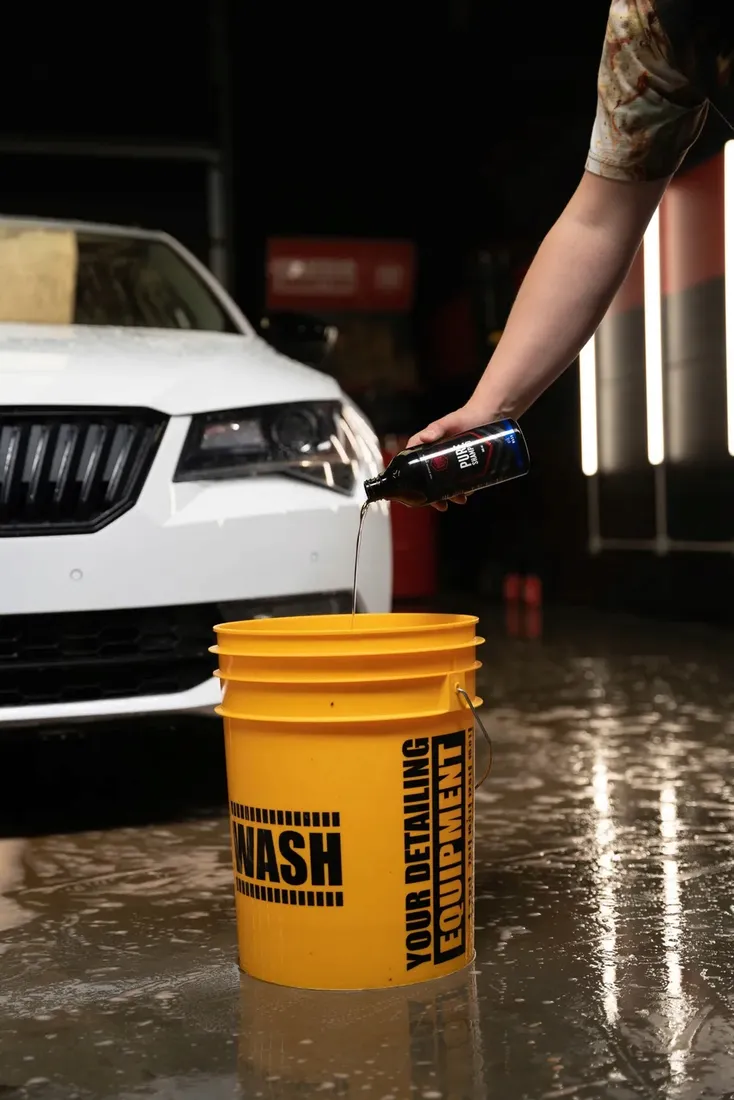 work-stuff-wiadro-yellow-wash-separator