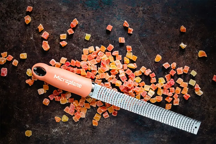 tarka-premium-zester-cinnamon-orange-microplane-material-obudowy-tworzywo-sztuczne
