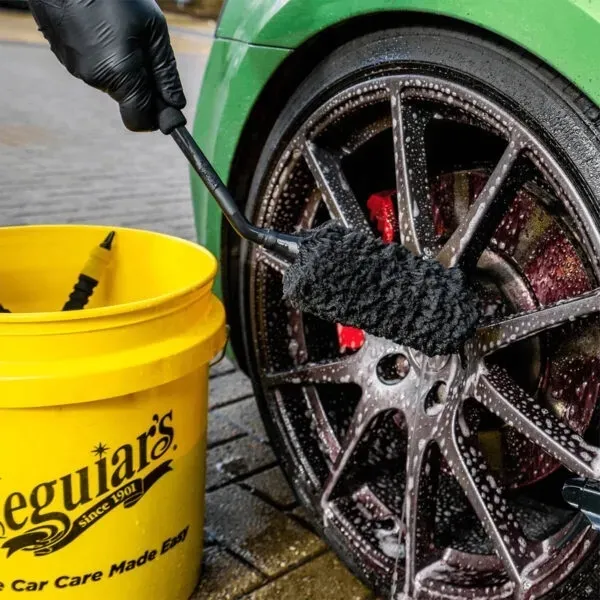 meguiar-s-supreme-angled-wheel-brush