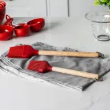 kitchenaid-pedzelek-silikonowy-29cm-coreline-birch-kolor-odcienie-czerwieni-stan-nowy