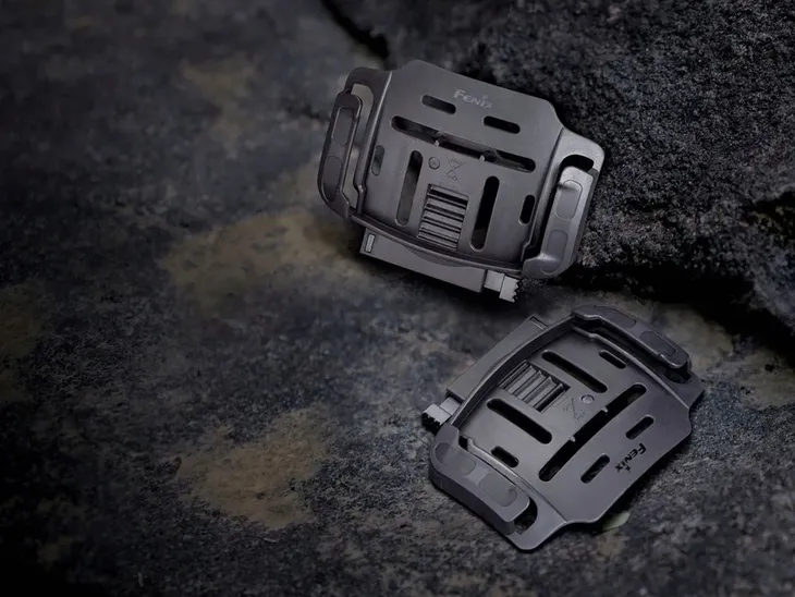 uchwyt-do-kasku-fenix-alg-04-dlugosc-9-cm