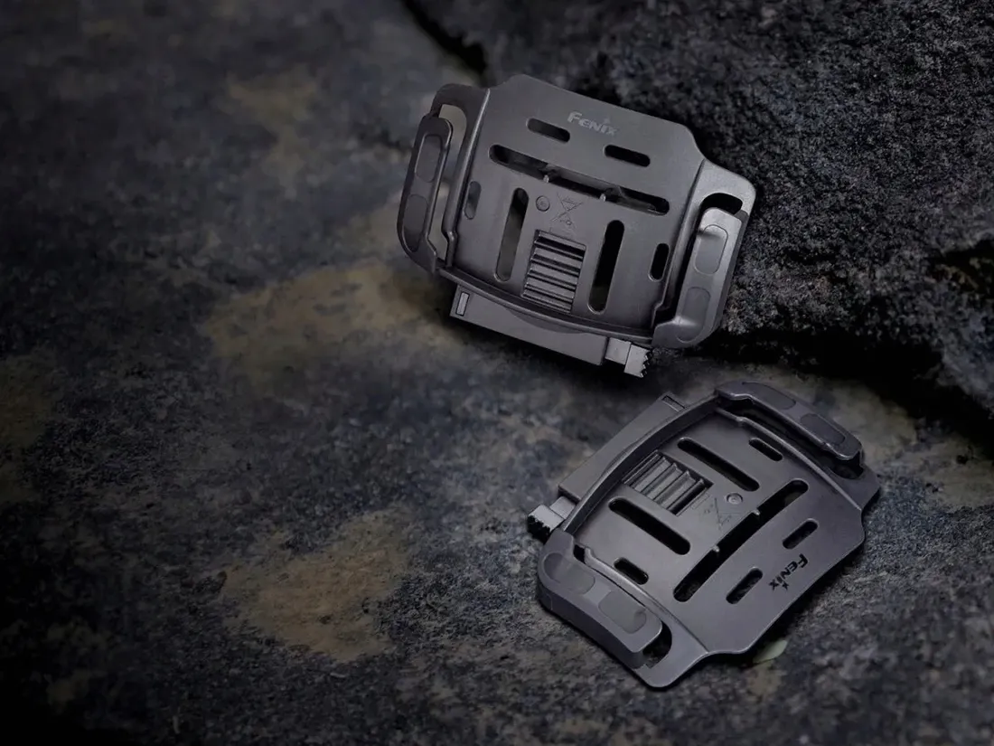 uchwyt-do-kasku-fenix-alg-04-stan-nowy