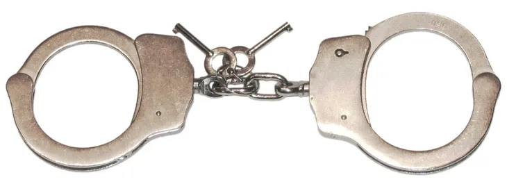 kajdanki-mfh-chrom-stan-nowy-kod-producenta-082-020