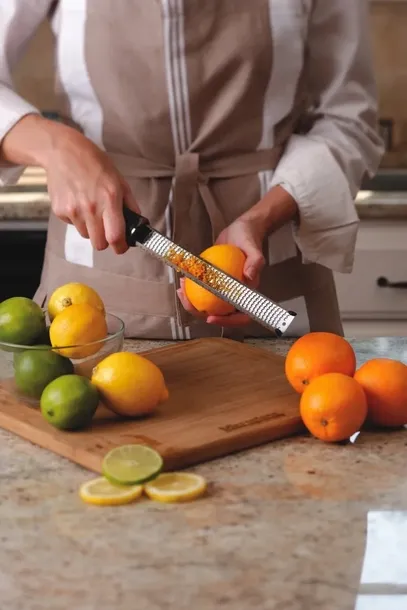 tarka-premium-zester-czarna-microplane-stan-nowy-marka-microplane