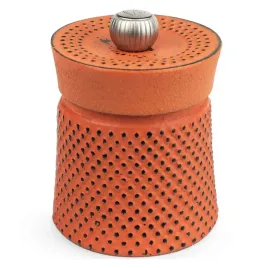 mlynek-do-pieprzu-bali-cast-iron-pomaranczowy-peugeot