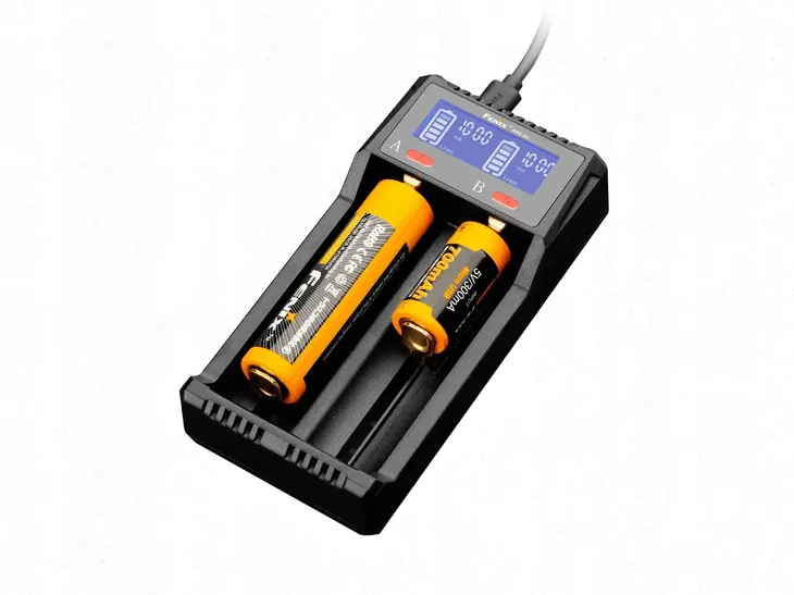 ladowarka-usb-fenix-are-d2-stan-nowy-waga-92-g