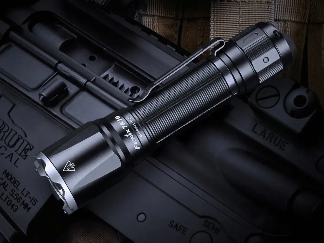 latarka-diodowa-fenix-tk16-v2-0