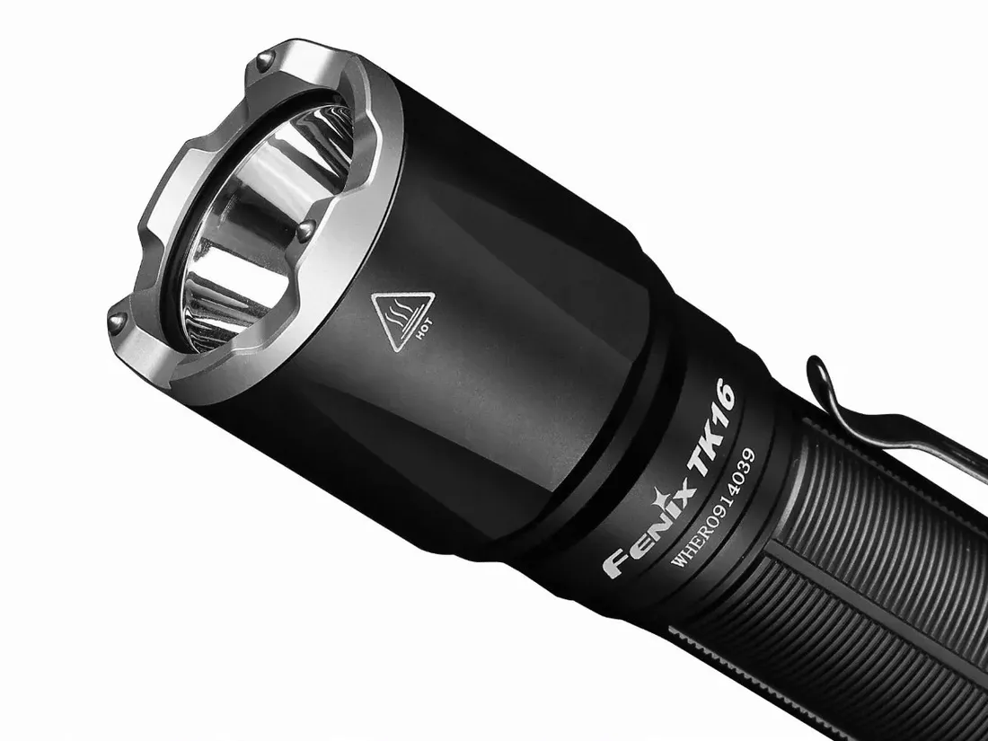 latarka-diodowa-fenix-tk16-v2-0-stan-nowy