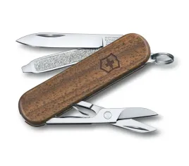 scyzoryk-victorinox-classic-sd-wood-0-6221-63