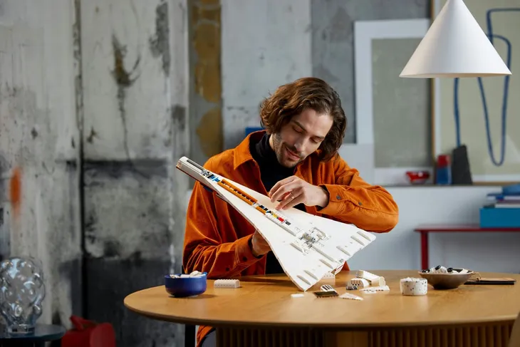 lego-icons-concorde