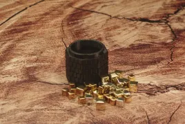 octatower-sredni-czarny-pojemnik-na-znaczniki