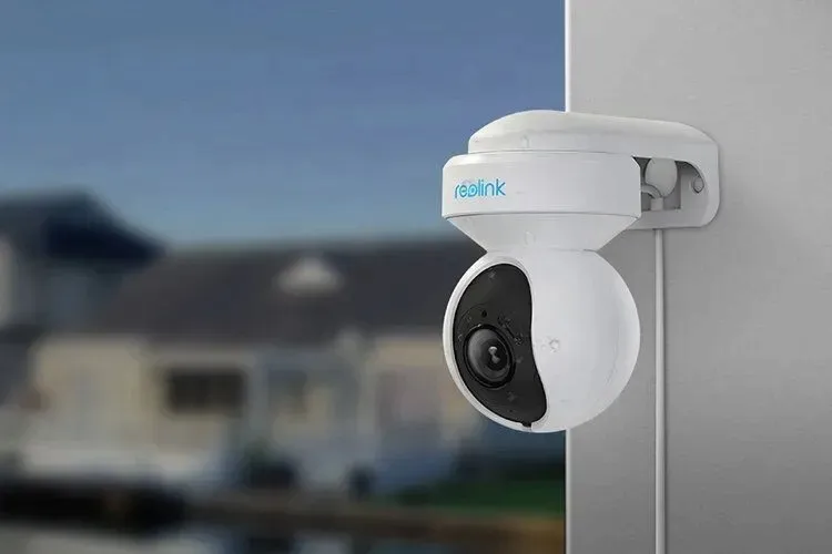 kamera-reolink-e1-outdoor