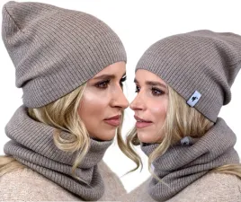 cieply-damski-komplet-czapka-z-kominem-prazek-na-zime-i-jesien-latte-b5