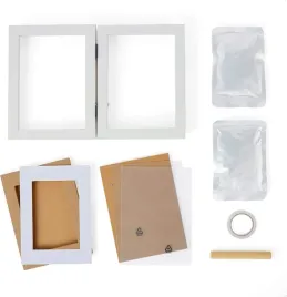 ramka-zestaw-odciski-dloni-i-stop-dziecka-biala-pamiatka-prezent