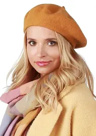 klasyczny-beret-damski-francuski-miodowy