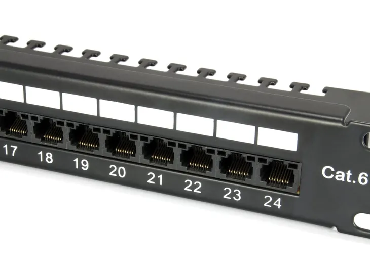 equip-135425-panel-krosowniczy-1u