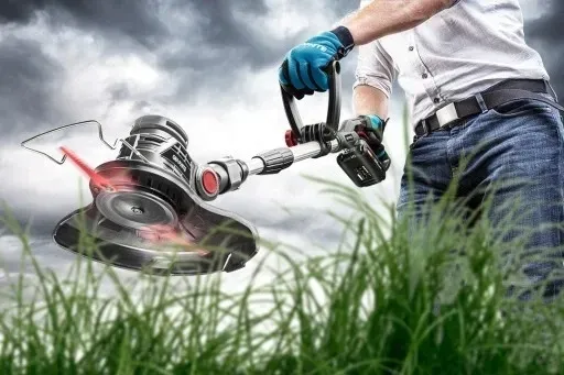 podkaszarka-graphite-akumulator-2-ah-ladowarka-srednica-ciecia-280-cm