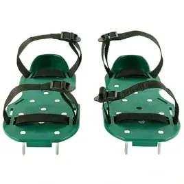 aerator-ogrodowy-buty-duze-kolce-do-napowietrzania