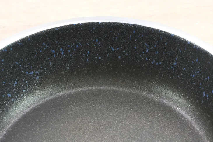 roesle-patelnia-20cm-silence-pro-kolor-czarny