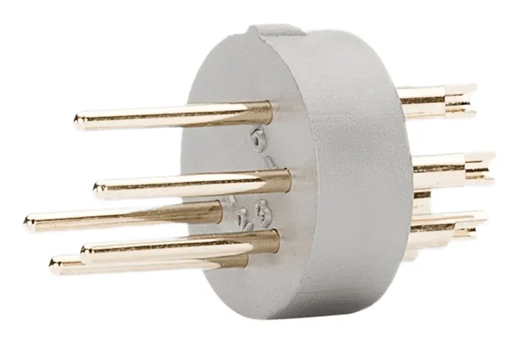 rode-broadcaster-srebrny-mikrofon-studyjny