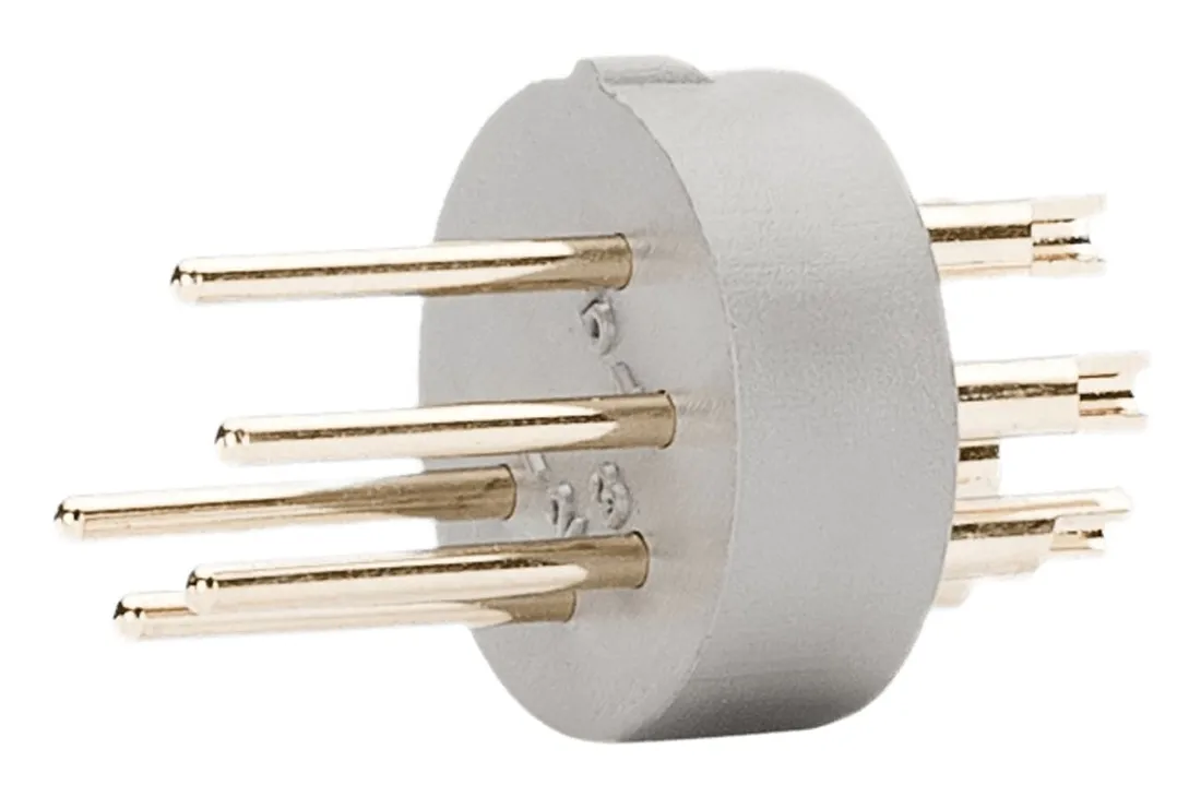 rode-broadcaster-srebrny-mikrofon-studyjny