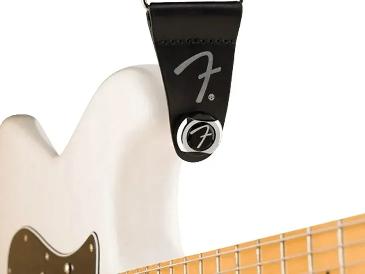 fender-infinity-strap-locks-chrome-para-straplock-waga-z-opakowaniem-0-2-kg-kod-producenta-0990818600