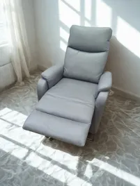 fotel-szary-ecoskora-rozkladany-podnozek-fw10