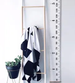 miarka-wzrostu-dla-dzieci-plocienna-z-drewnianymi-listwami-20020cm