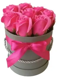 flower-box-kwiaty-mydlane-roze-na-prezent-dzien-kobiet-na-walentynki
