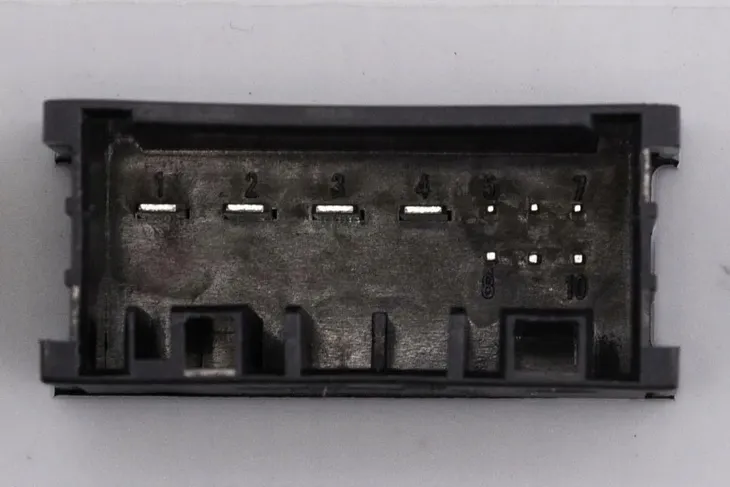 modul-sterujacy-tyl-klapy-bagaznika-bmw-x5-e70-e70n-2006-stan-nowy