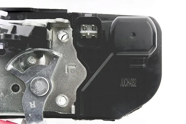 zamek-przod-chrysler-pacifica-04-08-lewy-typ-samochodu-samochody-osobowe-samochody-dostawcze-stan-nowy