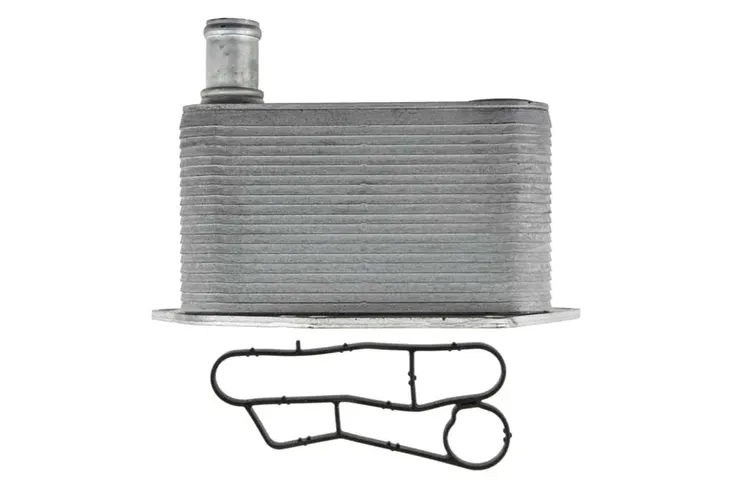 chlodnica-oleju-bmw-silnik-3-0d-3-e46-5-e39-7-e38-x5-e53-stan-nowy-typ-samochodu-samochody-osobowe-samochody-dostawcze