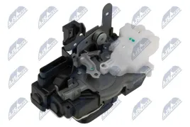 zamek-przod-volvo-v40-2013-prawy