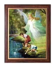 obraz-religijny-dla-dzieci-aniol-stroz-rama-zloty-pasek-20-cm-x-25-cm