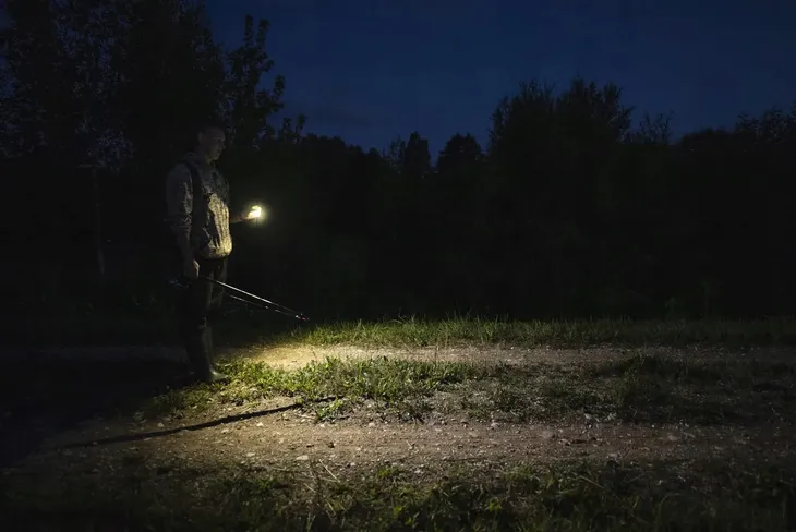 latarka-armytek-crystal-pro-red-zasilanie-akumulatorowe