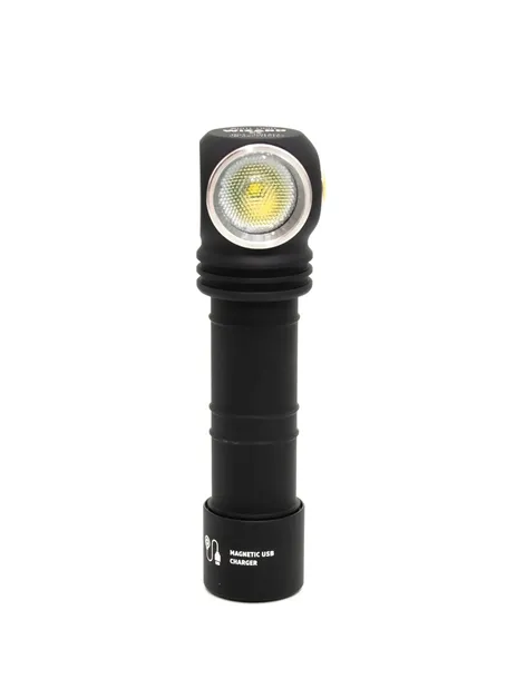 latarka-armytek-wizard-c2-magnet-usb-white-klasa-wodoszczelnosci-ipx-8