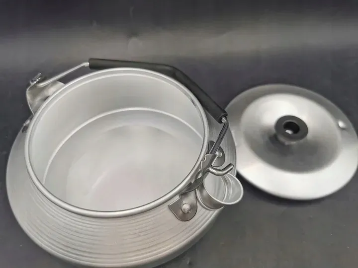 czajnik-trangia-kettle-09l-324-kolor-dominujacy-srebrny